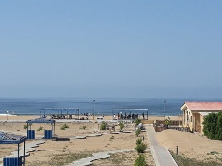 Sonmiani beach | سونمیانی
