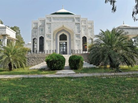 Sultan Shahabuddin Ghori Mazar